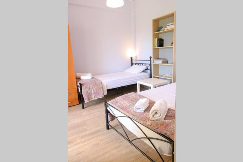 Sunshine House Offering Spectacular Views To Olymp A Appartement Nea Iraklia Buitenkant foto