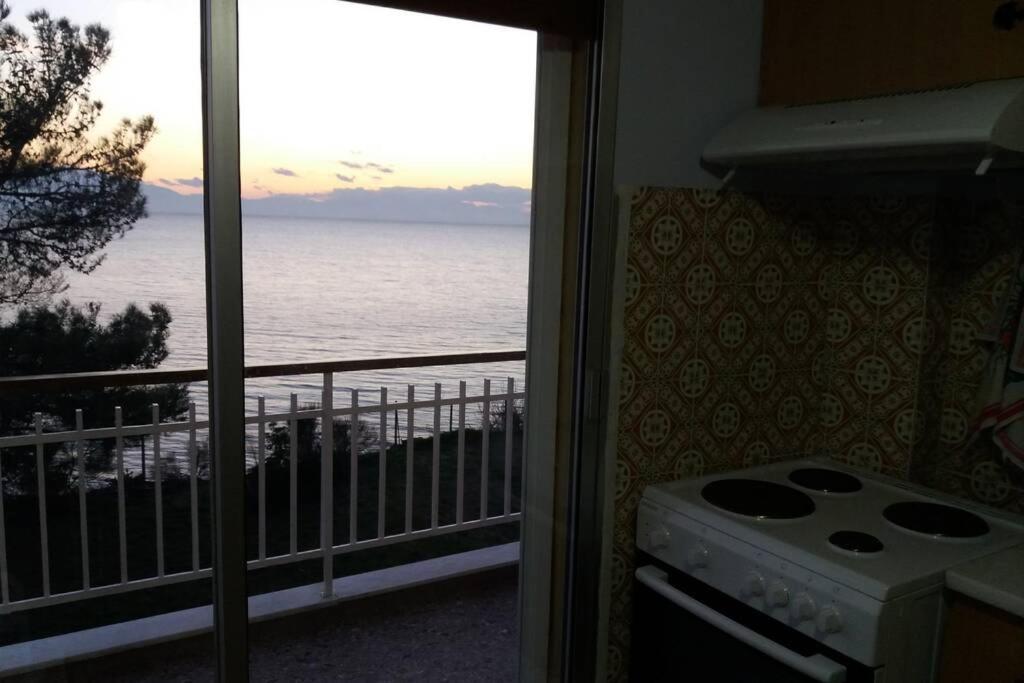 Sunshine House Offering Spectacular Views To Olymp A Appartement Nea Iraklia Buitenkant foto