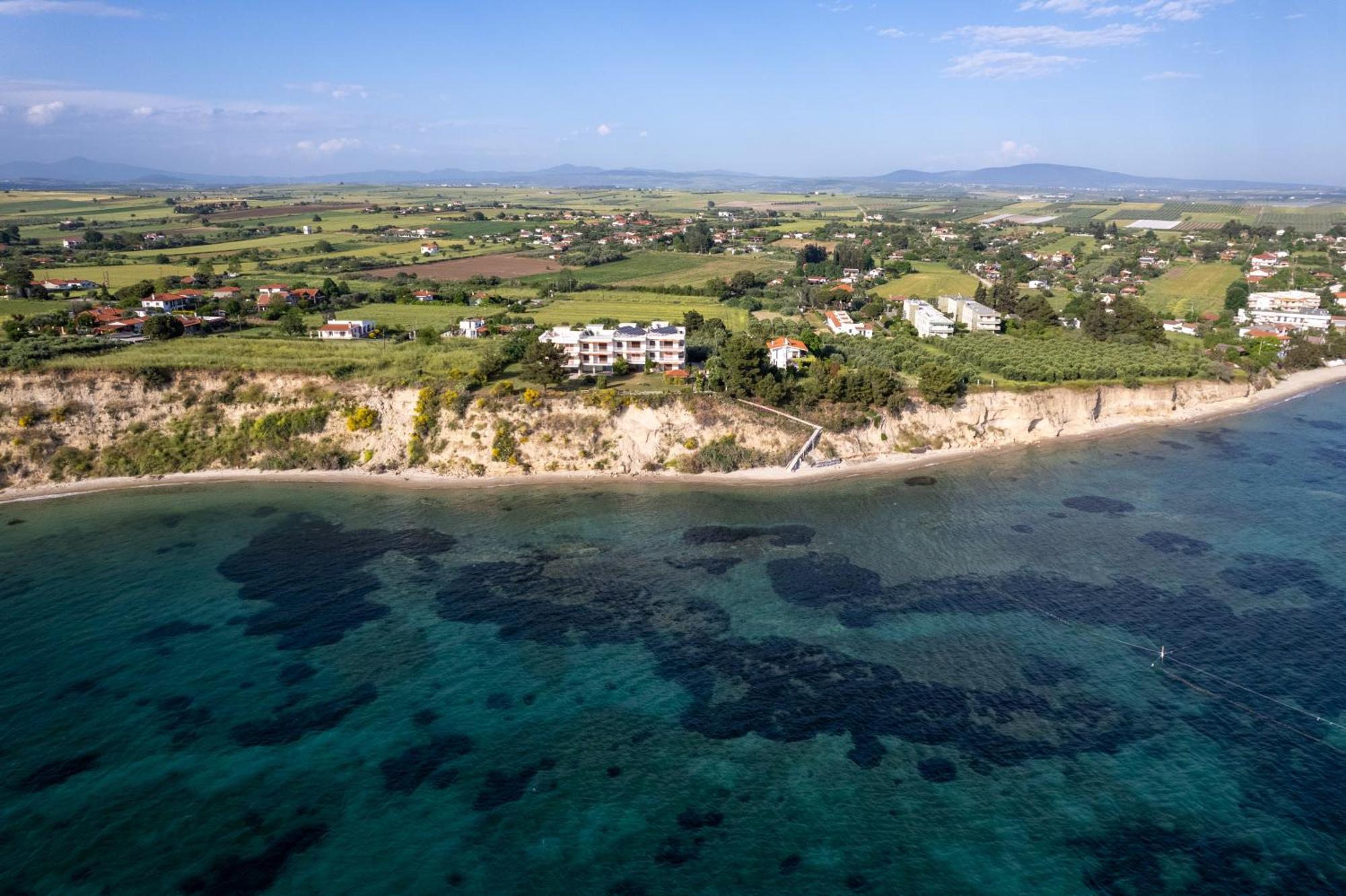 Sunshine House Offering Spectacular Views To Olymp A Appartement Nea Iraklia Buitenkant foto