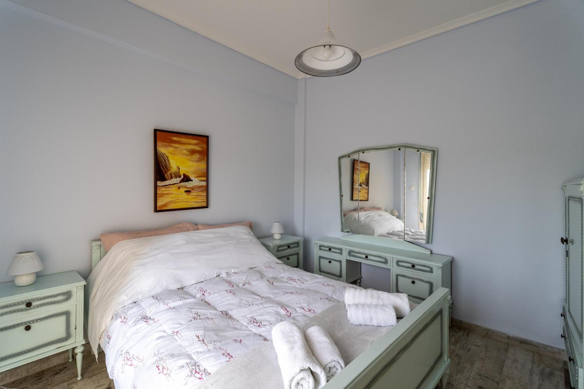Sunshine House Offering Spectacular Views To Olymp A Appartement Nea Iraklia Buitenkant foto